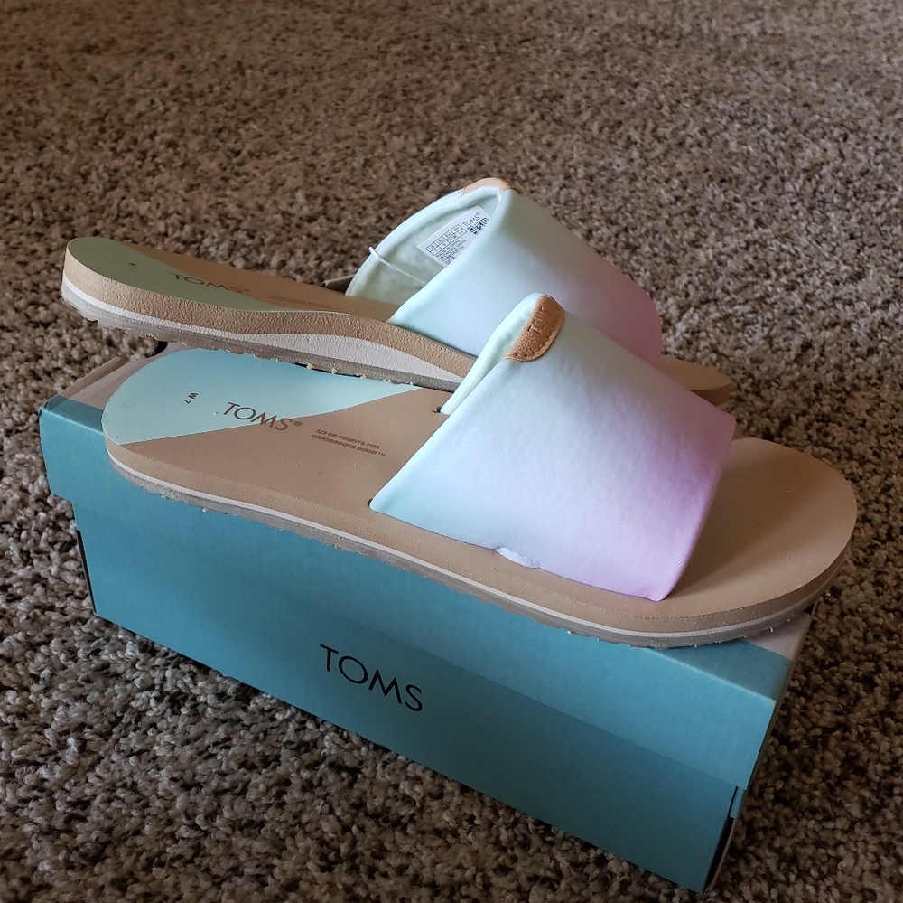 New Toms Carly Sandals